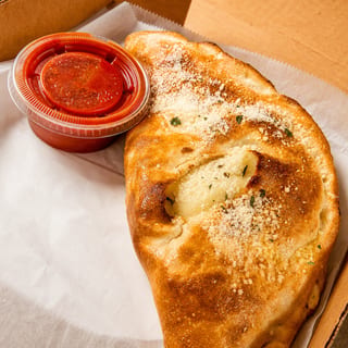 Antonella's Calzone
